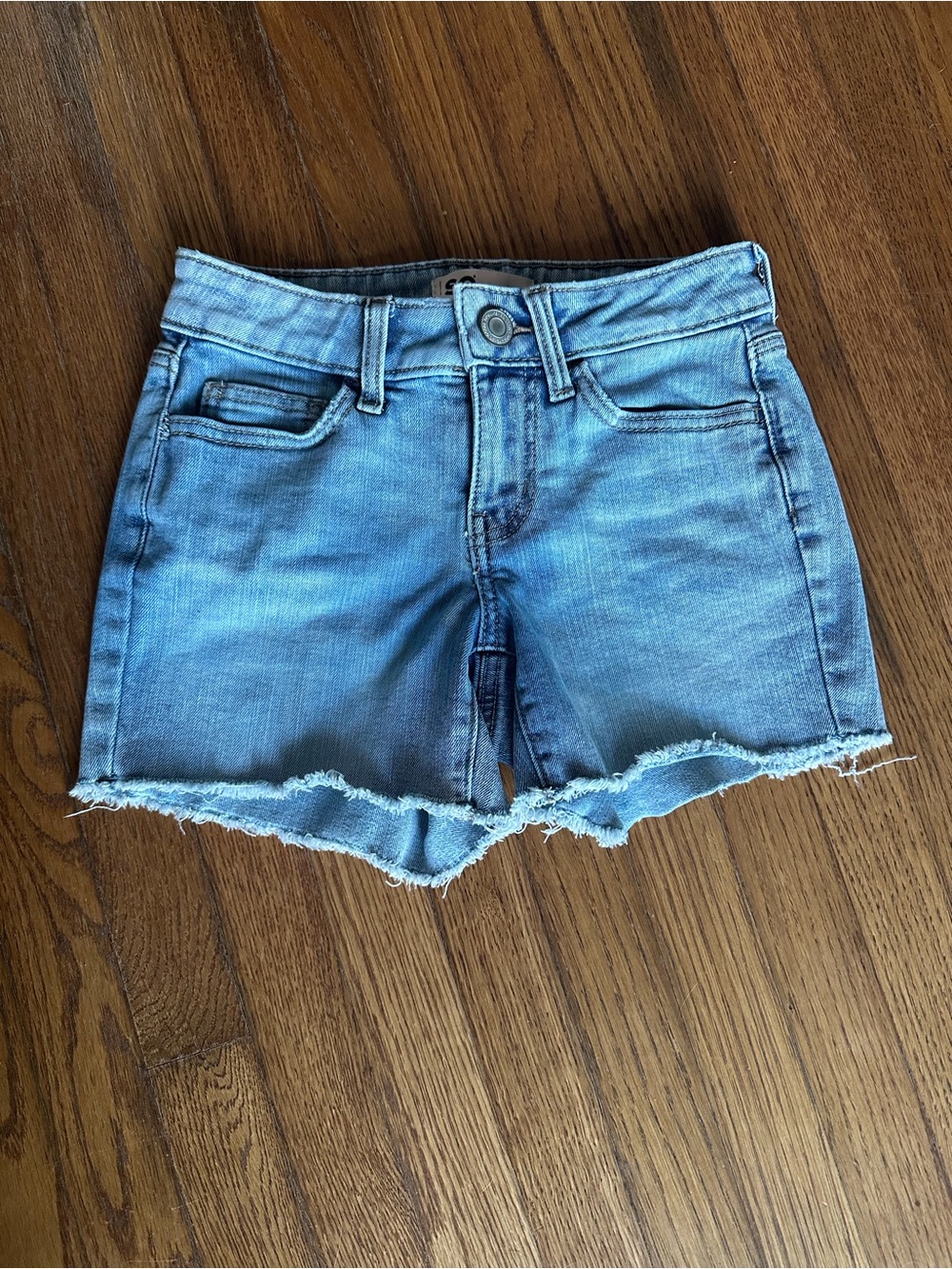 Like-new SO Low-Rise Midi Juniors Jean Shorts - Size 0